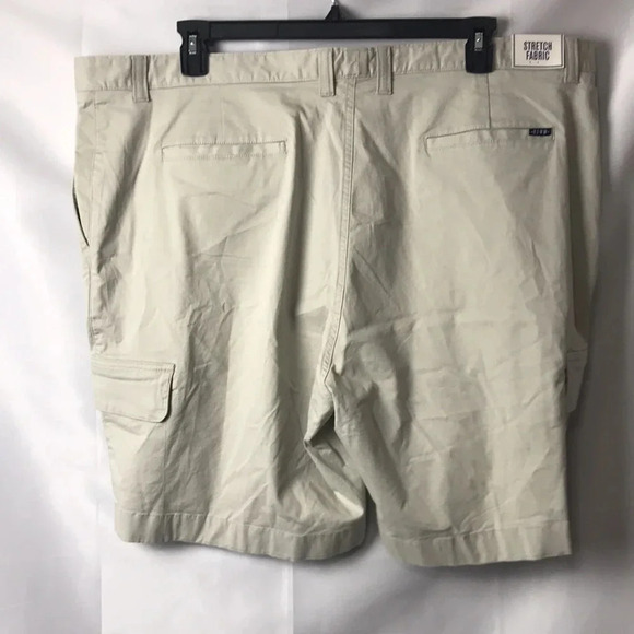 NWT ROWM MEN SZ 46 KHACKI CARGO SHORTS  9” INSEAM - Picture 10 of 12